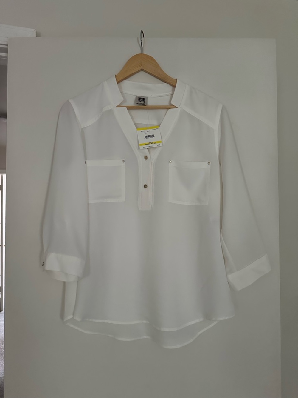 Anne Klein White Split-Neck Pocket Blouse